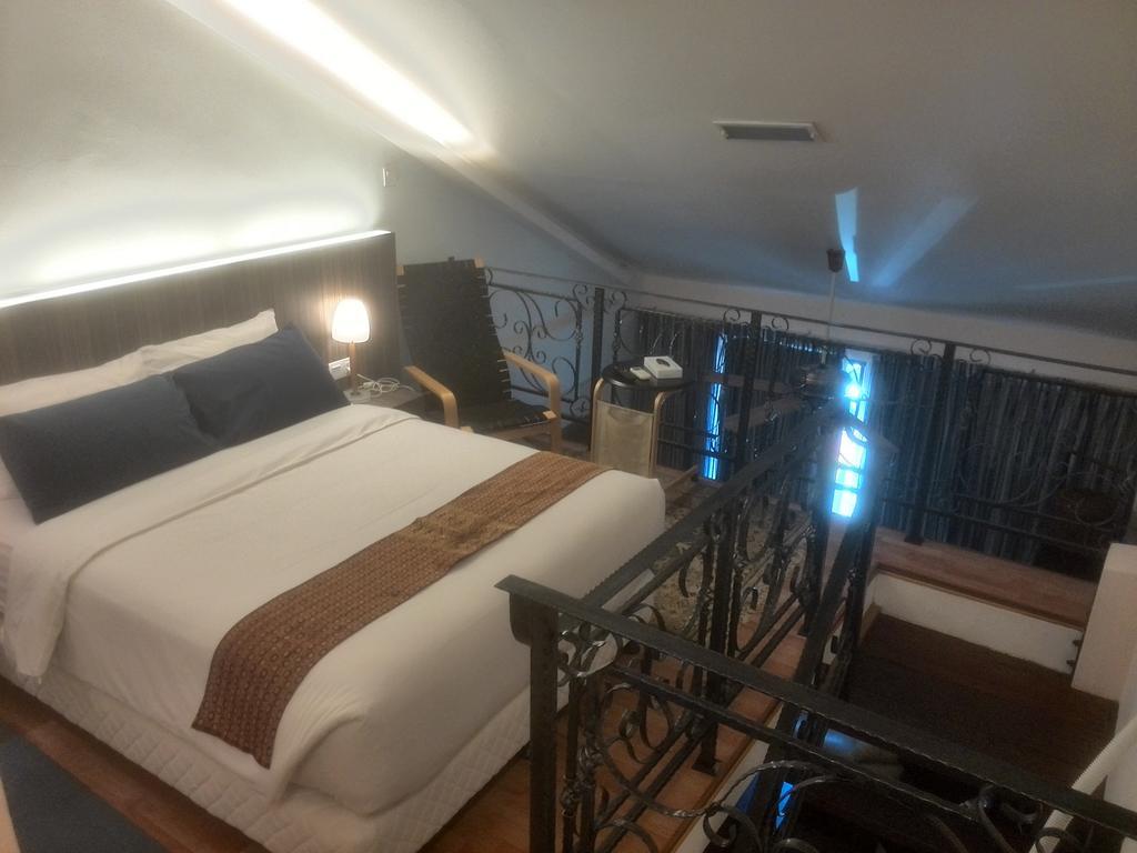 The Boutique Residence Hotel George Town Room photo